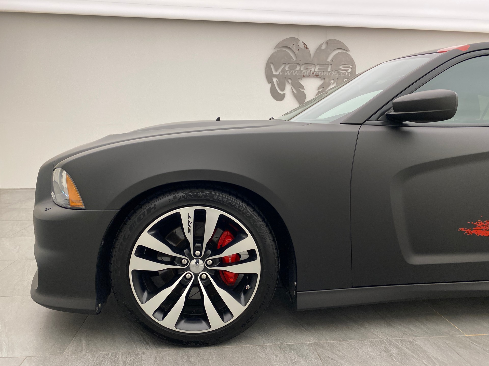DODGE Charger 6.4 SRT-8-image-6