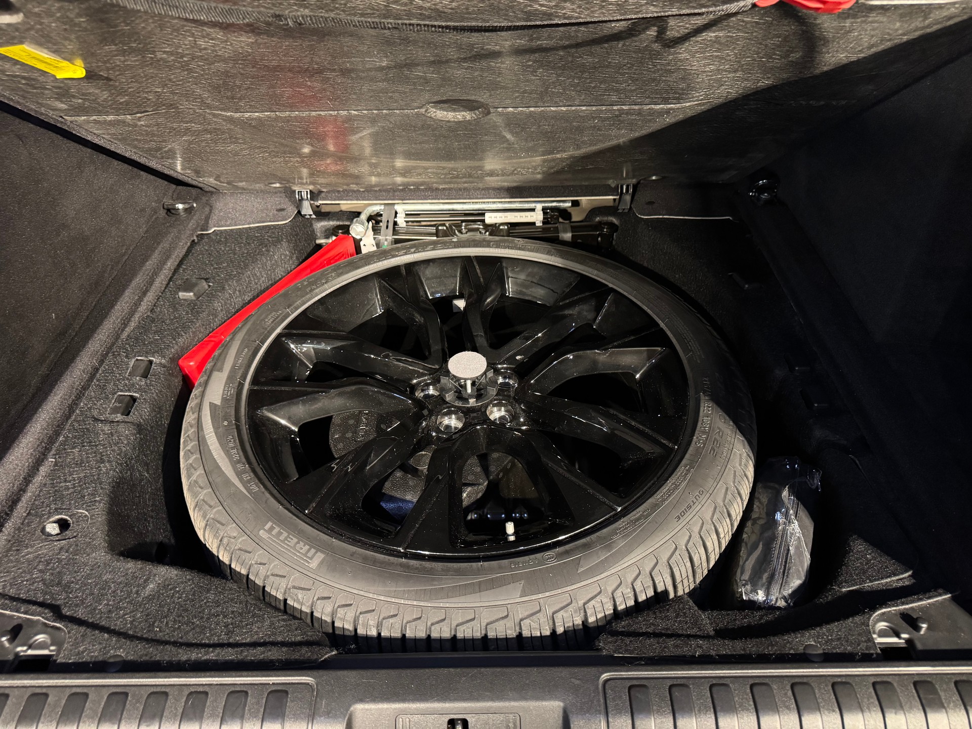 LAND ROVER Range Rover Sport P400 3.0 I6 MHEV HST Automatic-image-24
