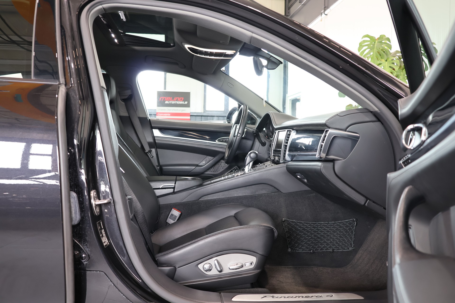 PORSCHE Panamera 4 3.6 PDK-image-12