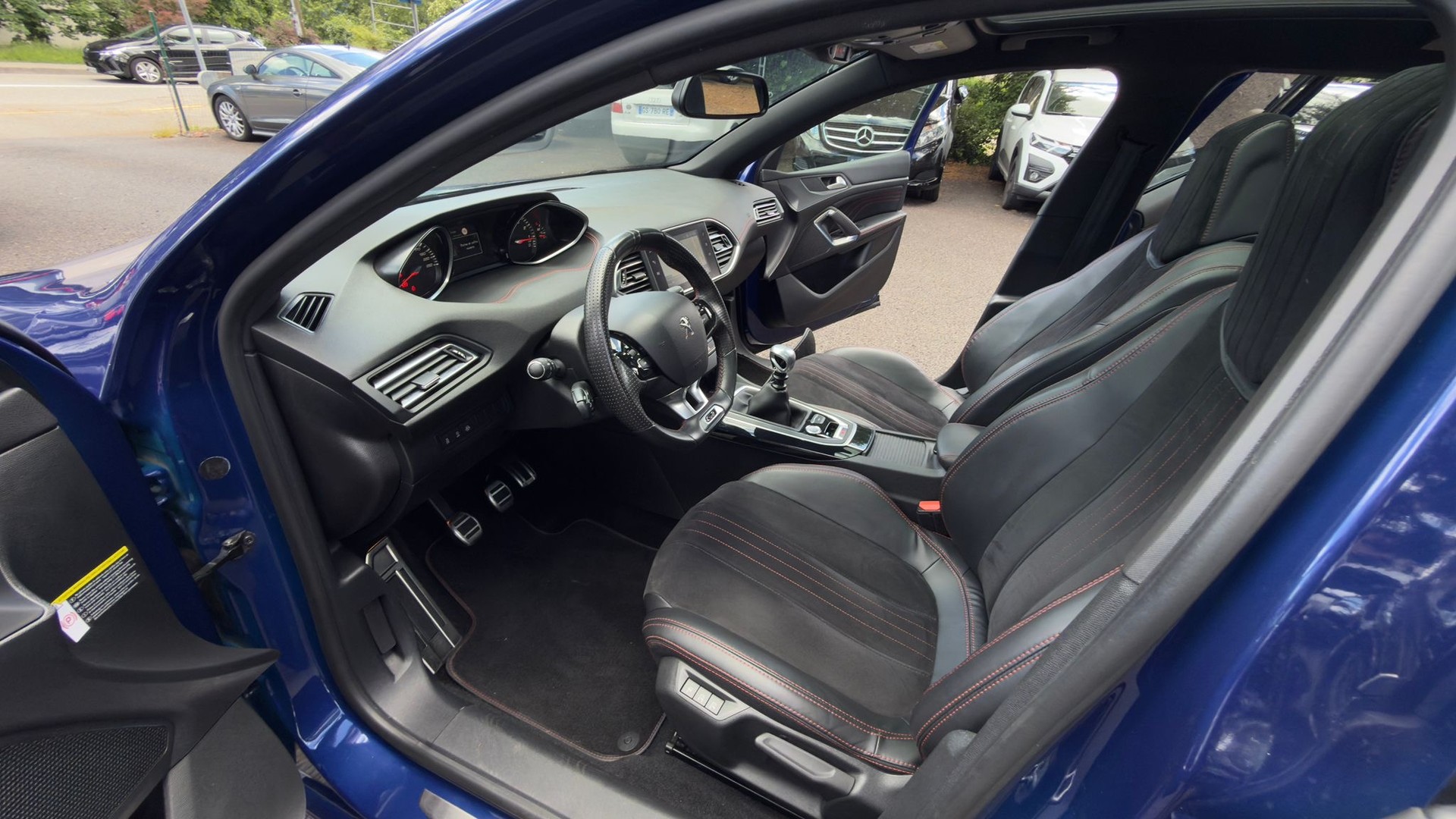 PEUGEOT 308 1.6 THP GT-image-10