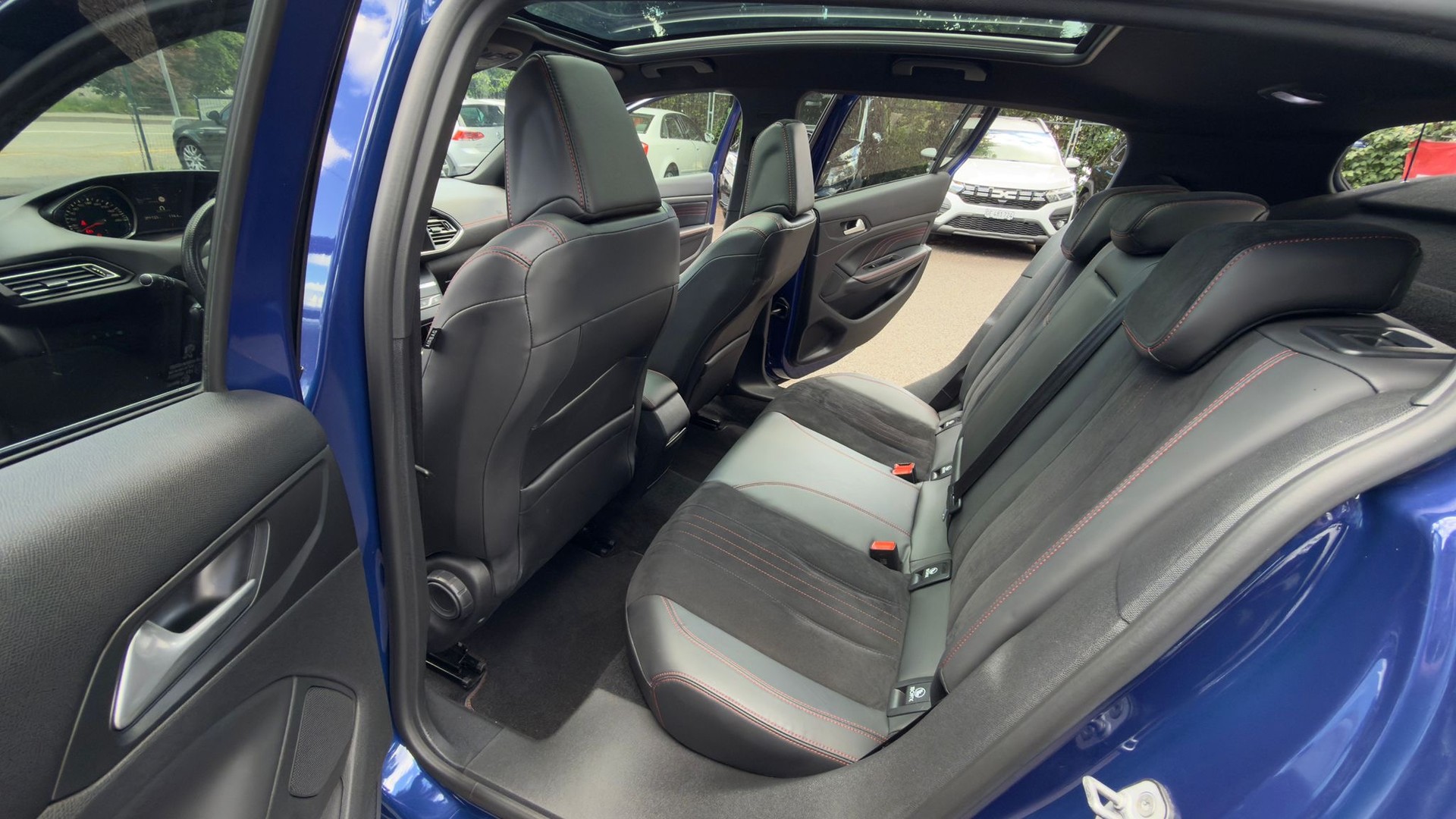 PEUGEOT 308 1.6 THP GT-image-8
