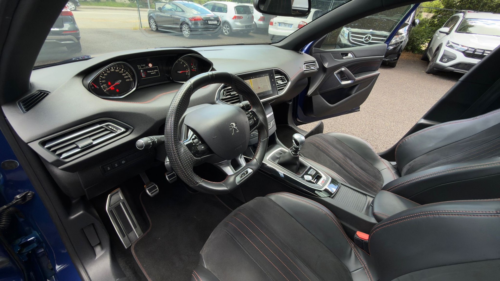 PEUGEOT 308 1.6 THP GT-image-11