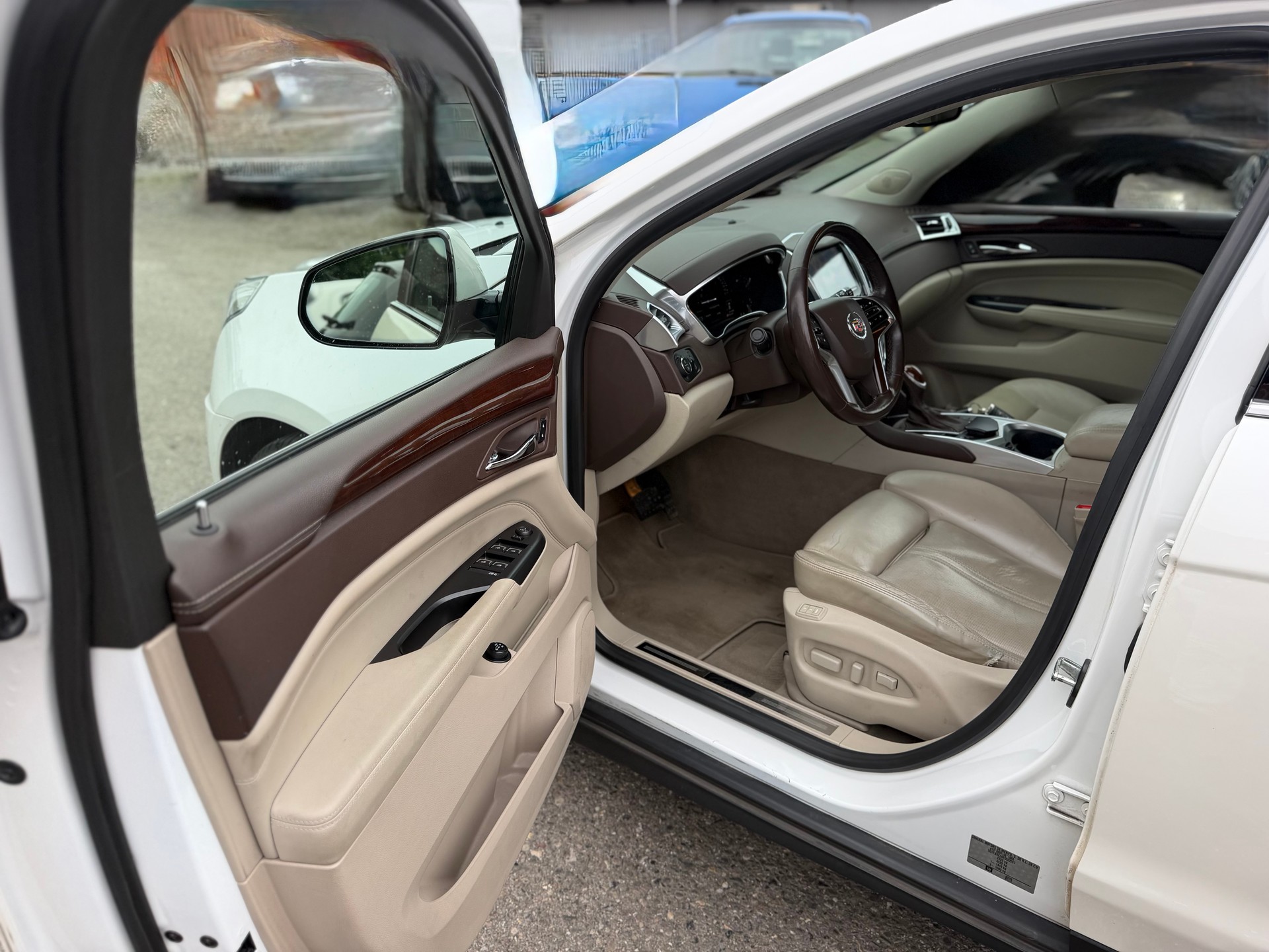 CADILLAC SRX 3.6 V6 Sport Luxury 4WD Automatic-image-15