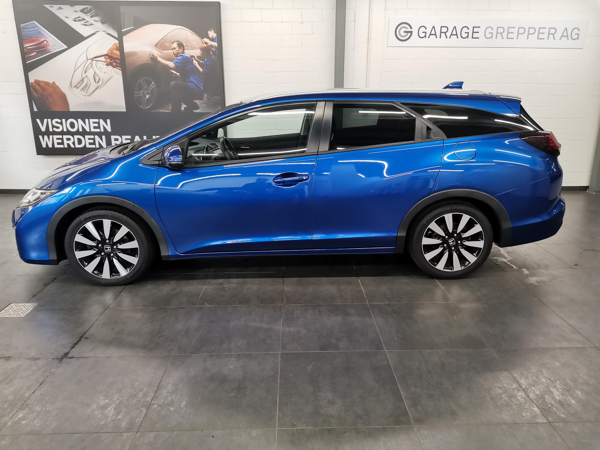 HONDA Civic Tourer 1.8i-VTEC 142 Executive-image-2