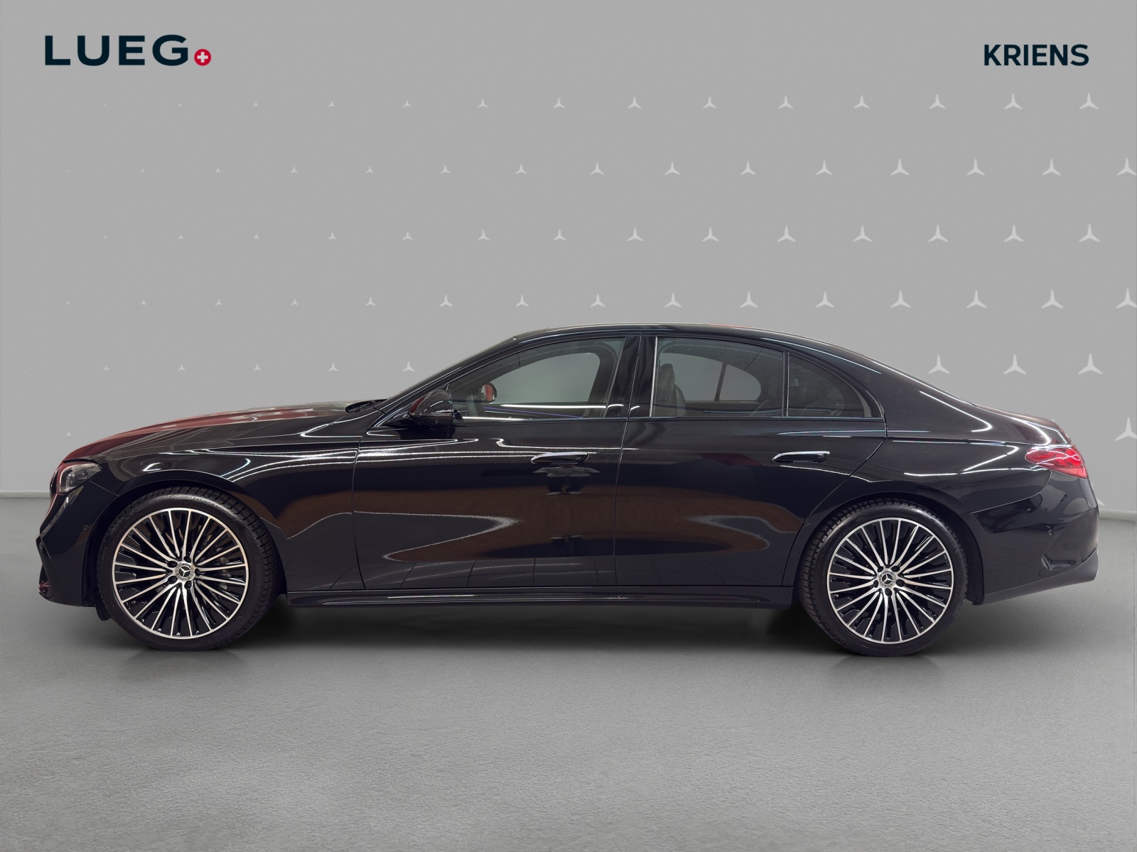 MERCEDES-BENZ E 220 d 4M - AMG / DISTRONIC / 360 Grad Kamera / Panorama-Dach-image-1
