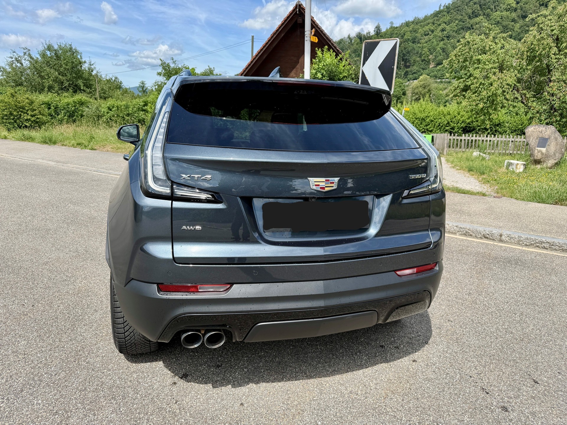 CADILLAC 2.0 TD Launch Ed. Sport AWD-image-2