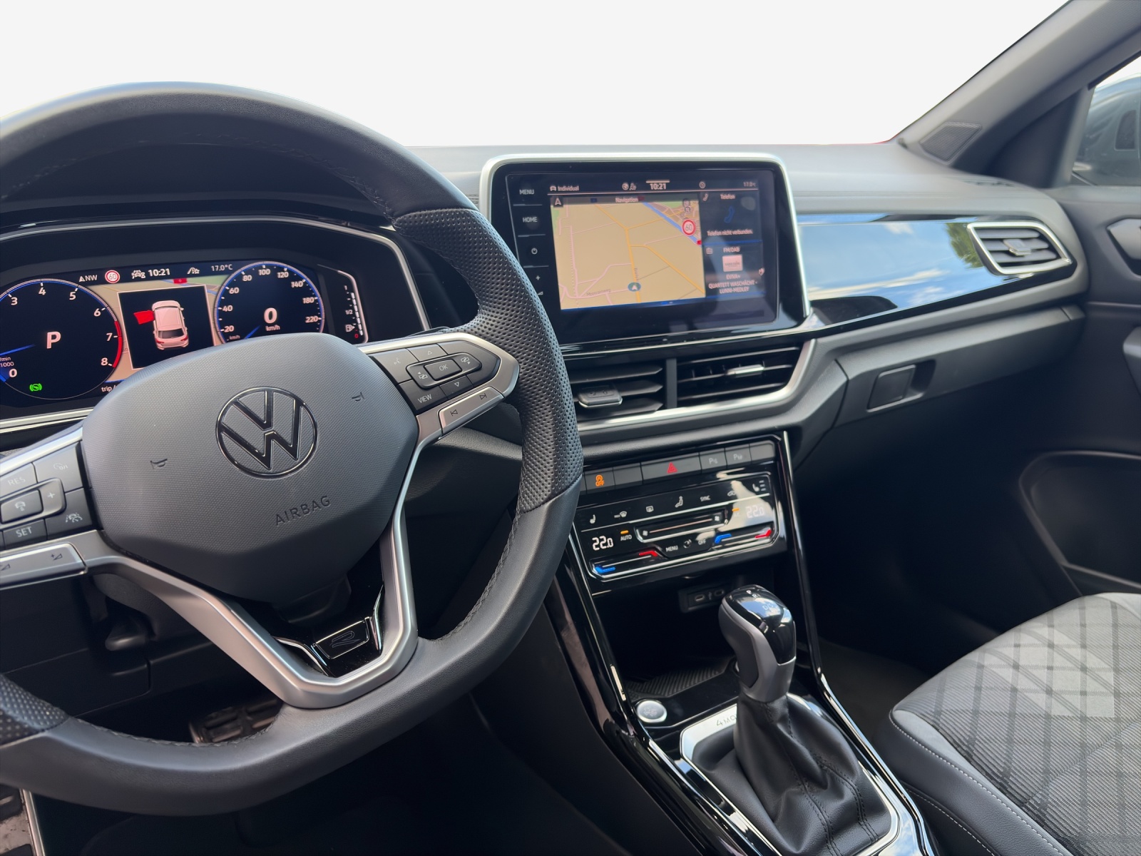 VW T-Roc 2.0 TSI R-Line DSG 4Motion-image-10