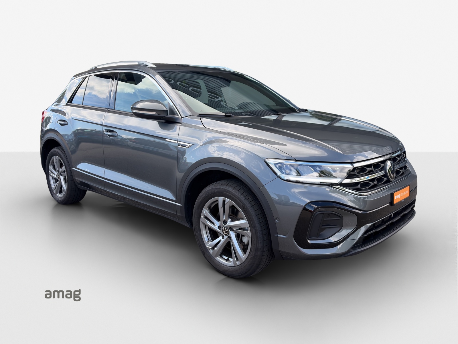 VW T-Roc 2.0 TSI R-Line DSG 4Motion-image-5