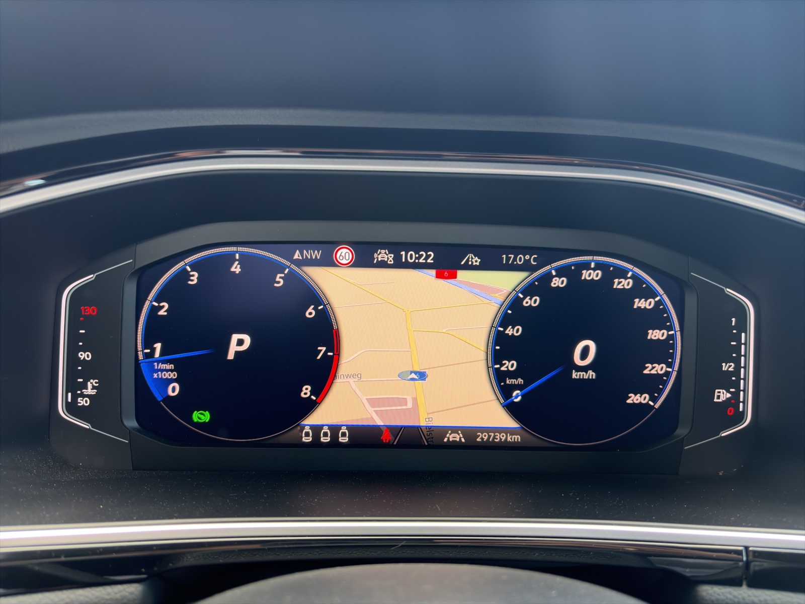 VW T-Roc 2.0 TSI R-Line DSG 4Motion-image-13