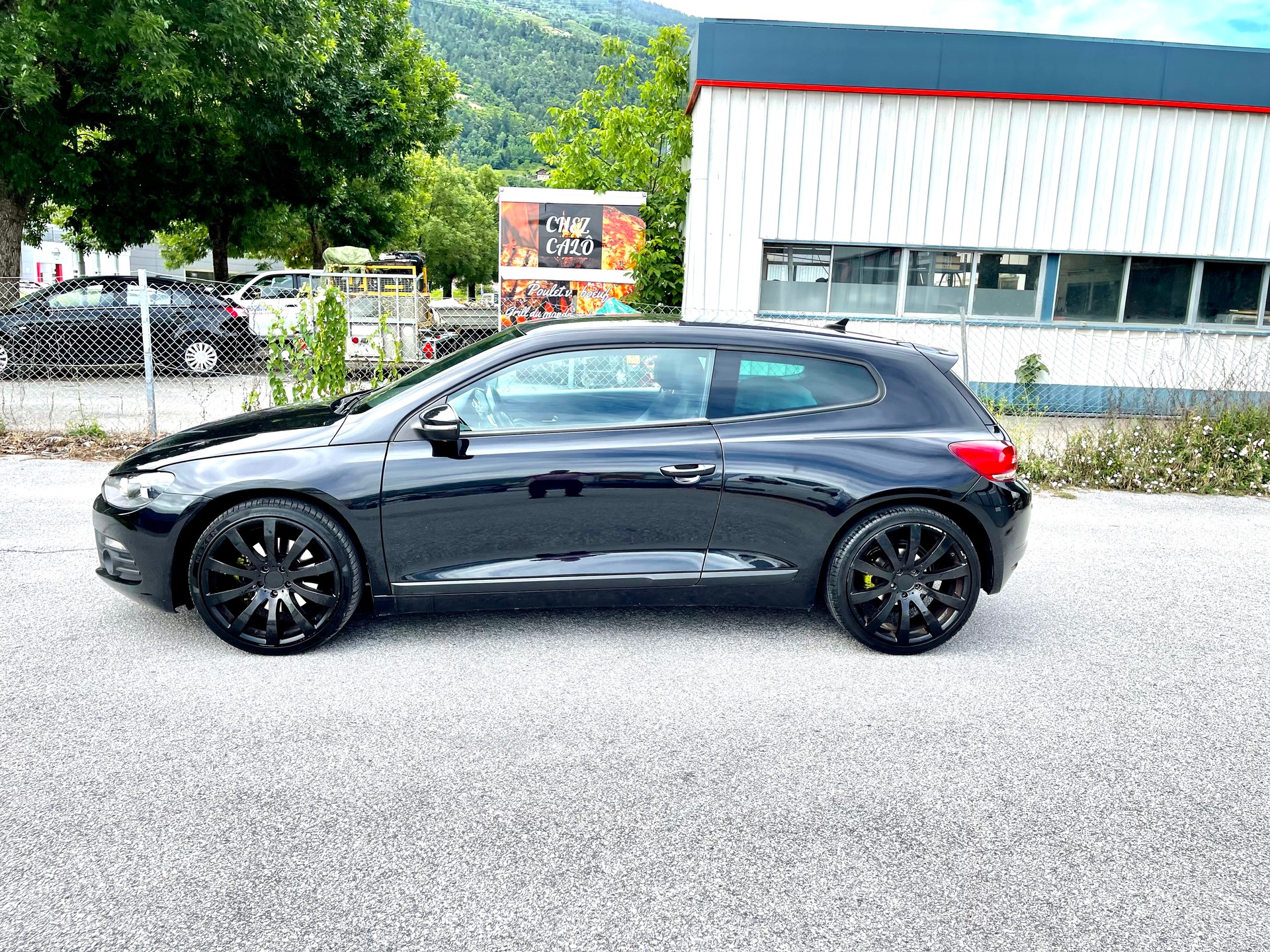 VW Scirocco 2.0 TSI Team DSG-image-4