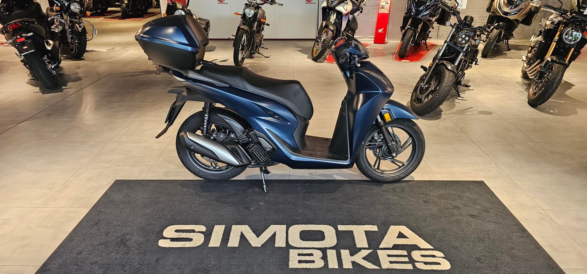HONDA SH 125 Top Box-image-0