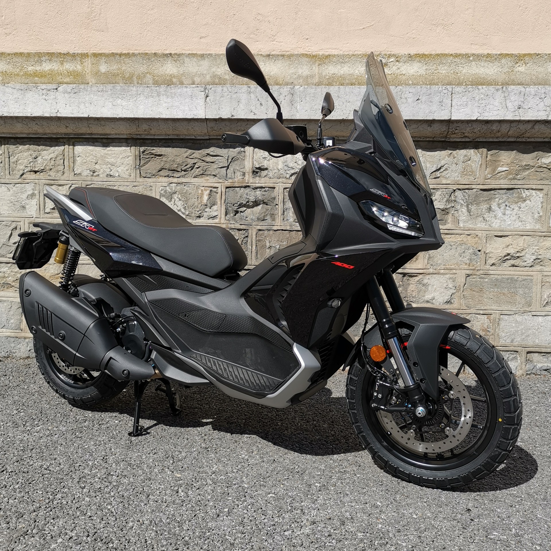 APRILIA SR 400 GT-image-0