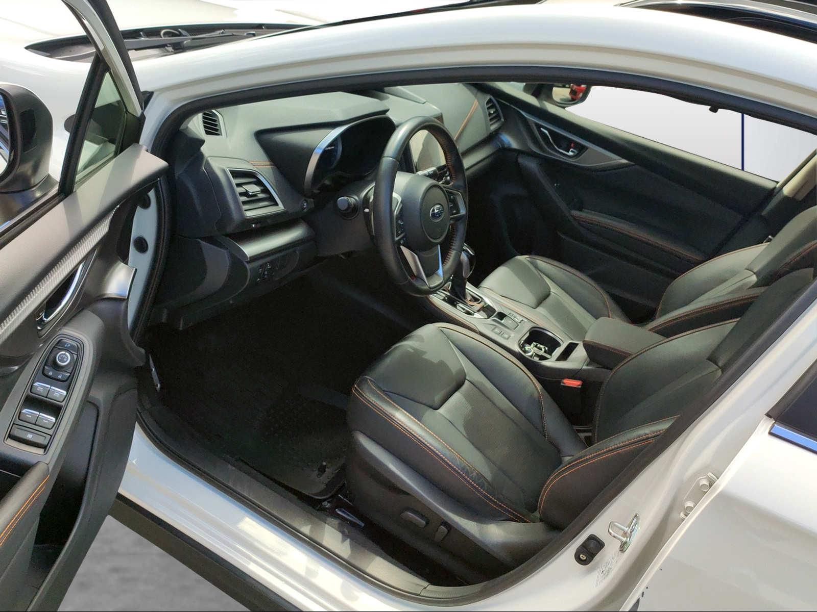 SUBARU XV 2.0i e-Boxer Luxury-image-5