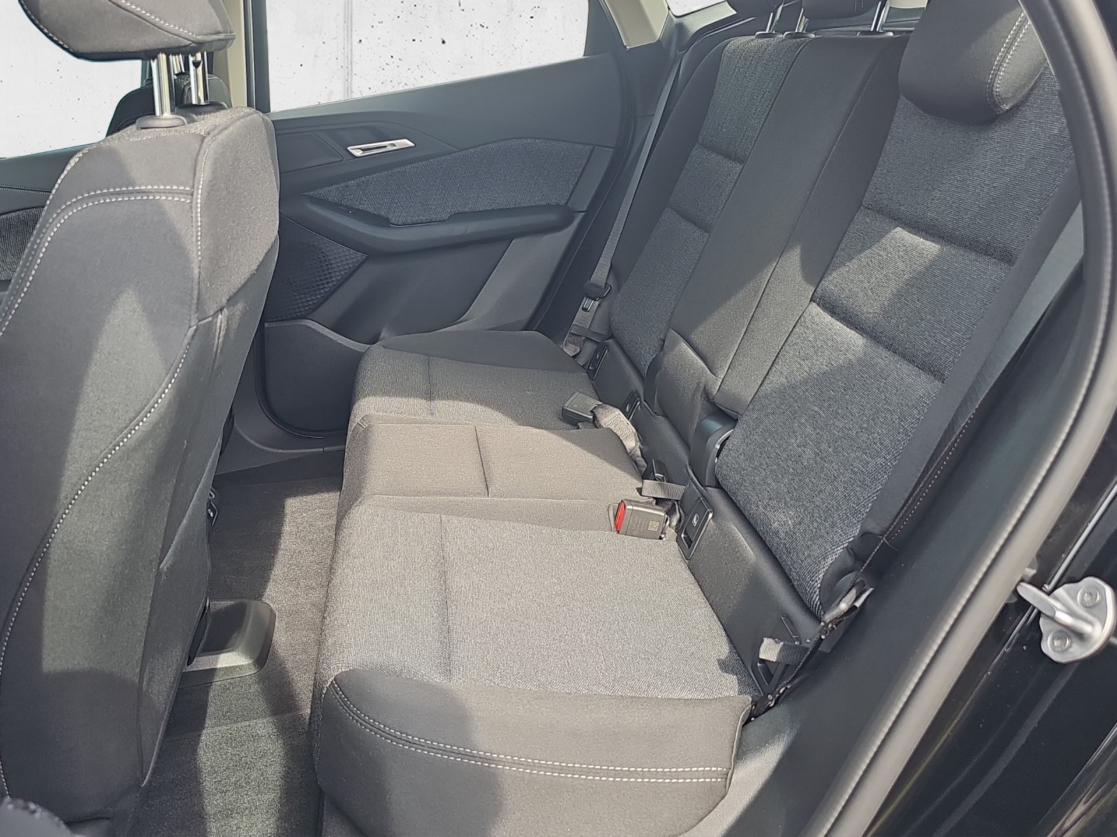 BMW 230e xDrive Act. Tourer-image-14