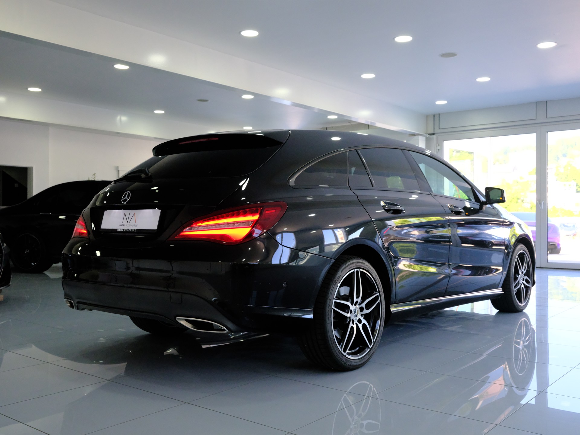 MERCEDES-BENZ CLA Shooting Brake 200 Urban 7G-DCT-image-6