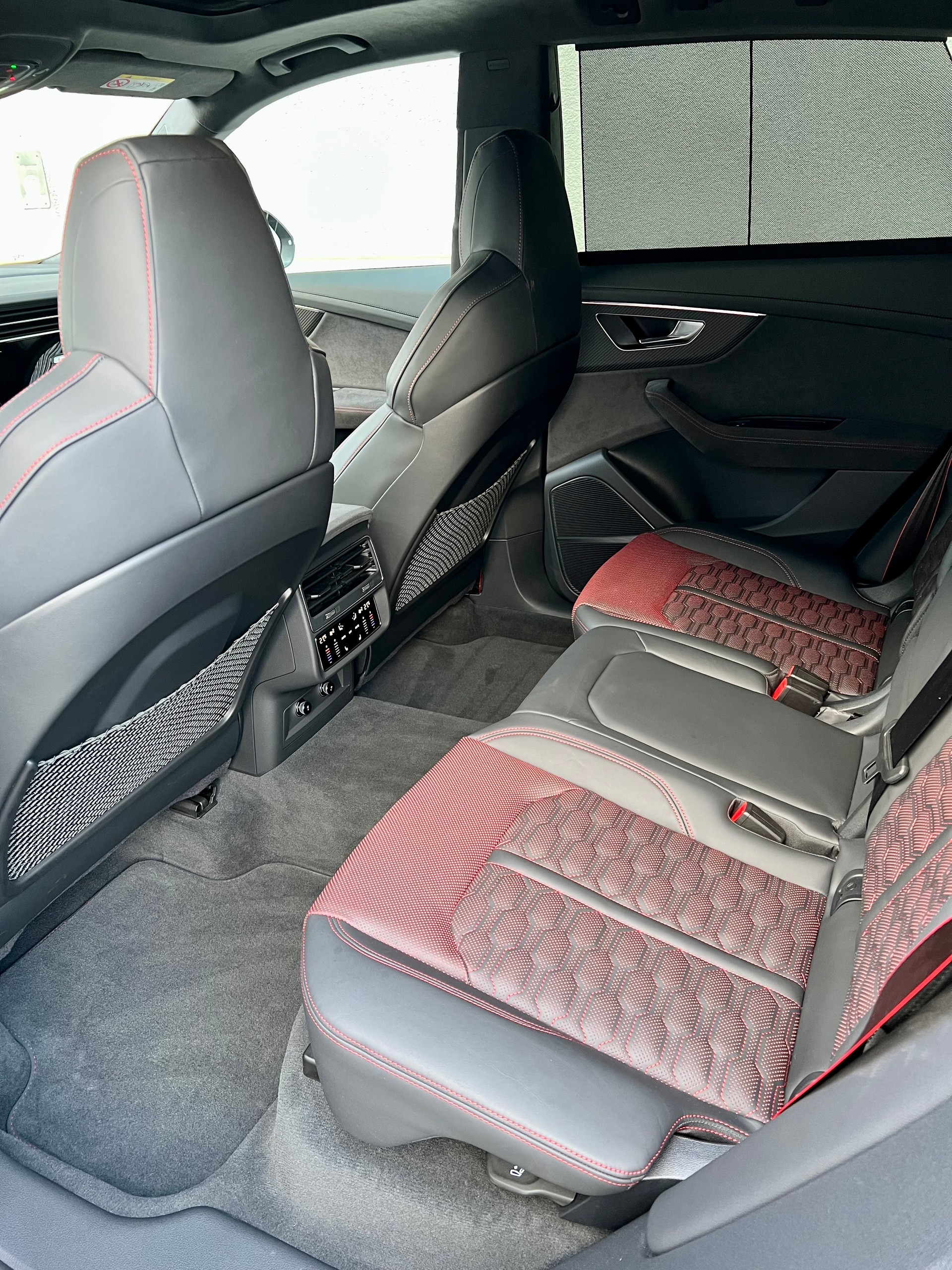 AUDI RSQ8 performance quattro-image-13