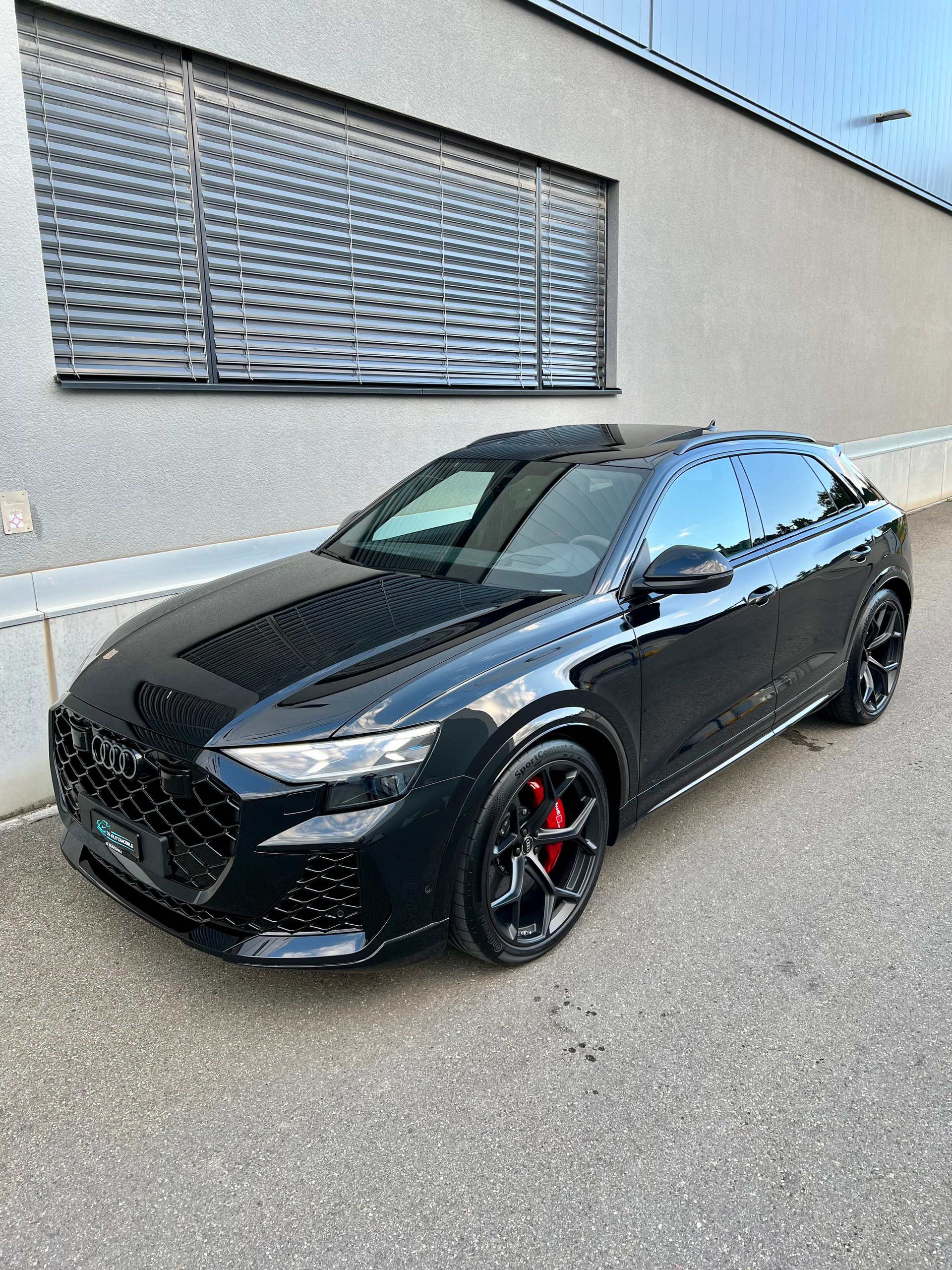 AUDI RSQ8 performance quattro-image-18