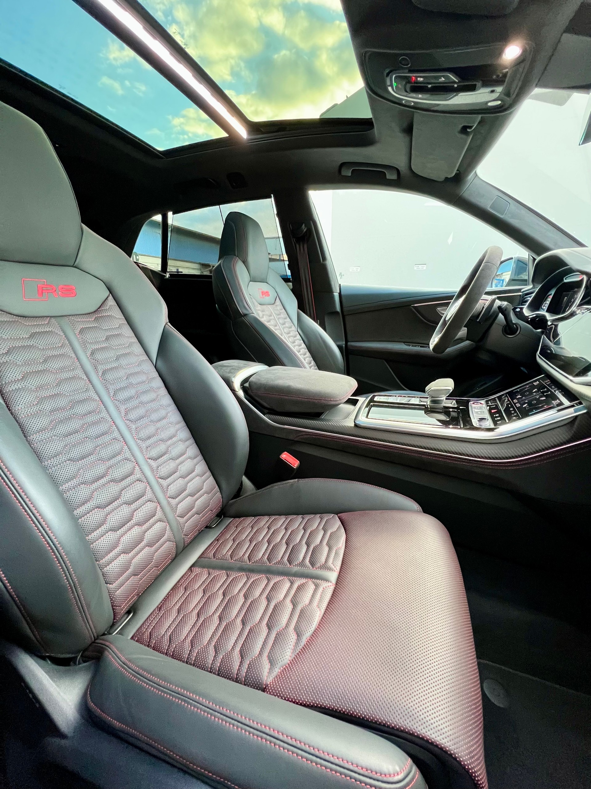 AUDI RSQ8 performance quattro-image-16