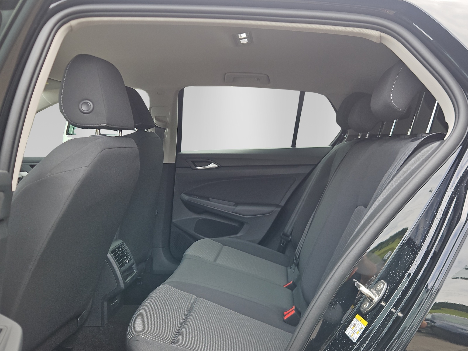 VW Golf 1.5 e TSI mHEV Value DSG-image-6