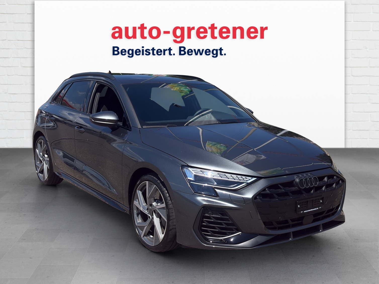 AUDI S3 Sportback 2.0 TFSI quattro S-Tronic-showroom-element-3