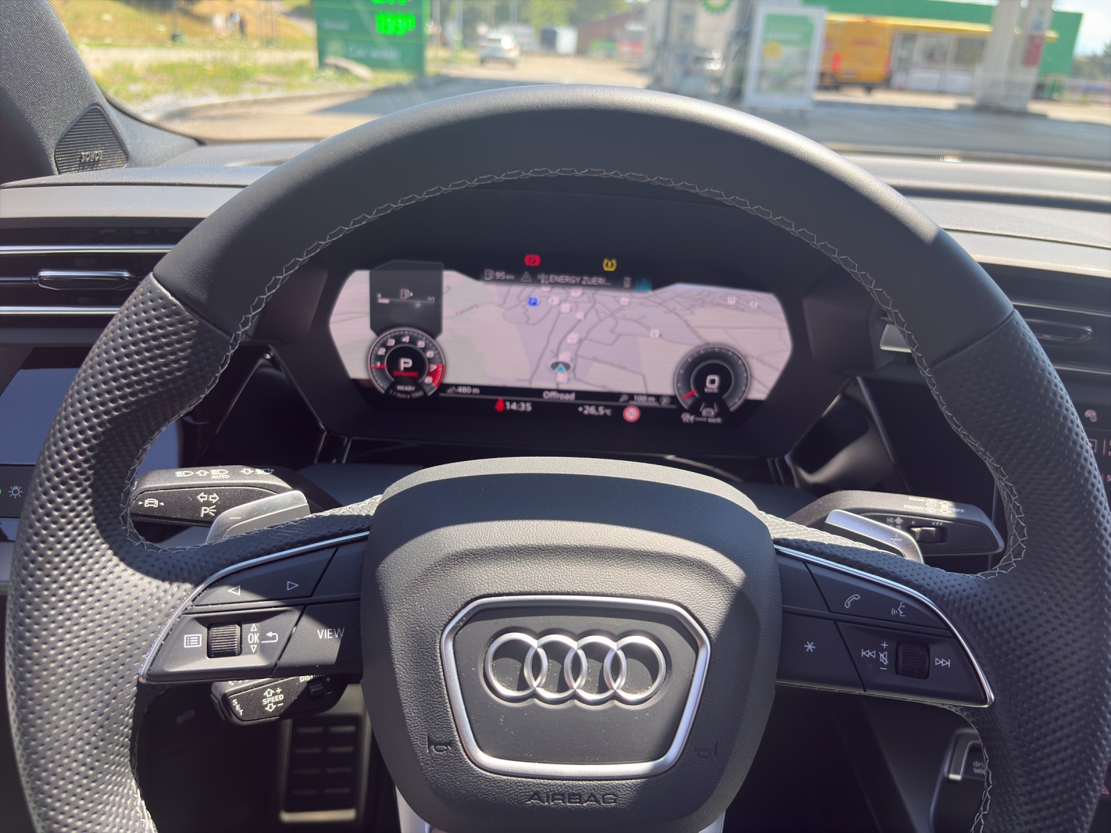 AUDI S3 Sportback 2.0 TFSI quattro S-Tronic-image-12