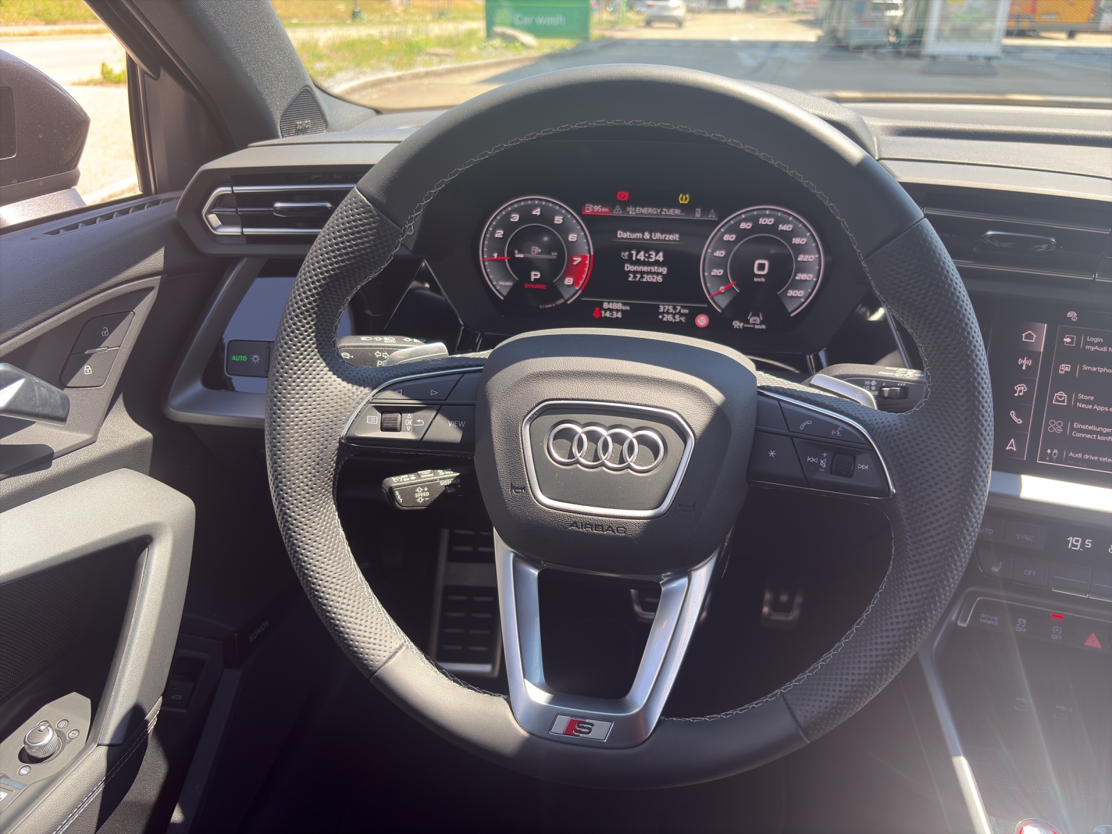 AUDI S3 Sportback 2.0 TFSI quattro S-Tronic-image-11