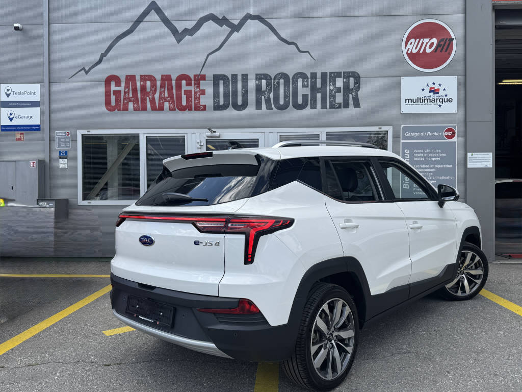 JAC e-JS4 Electric-showroom-element-1