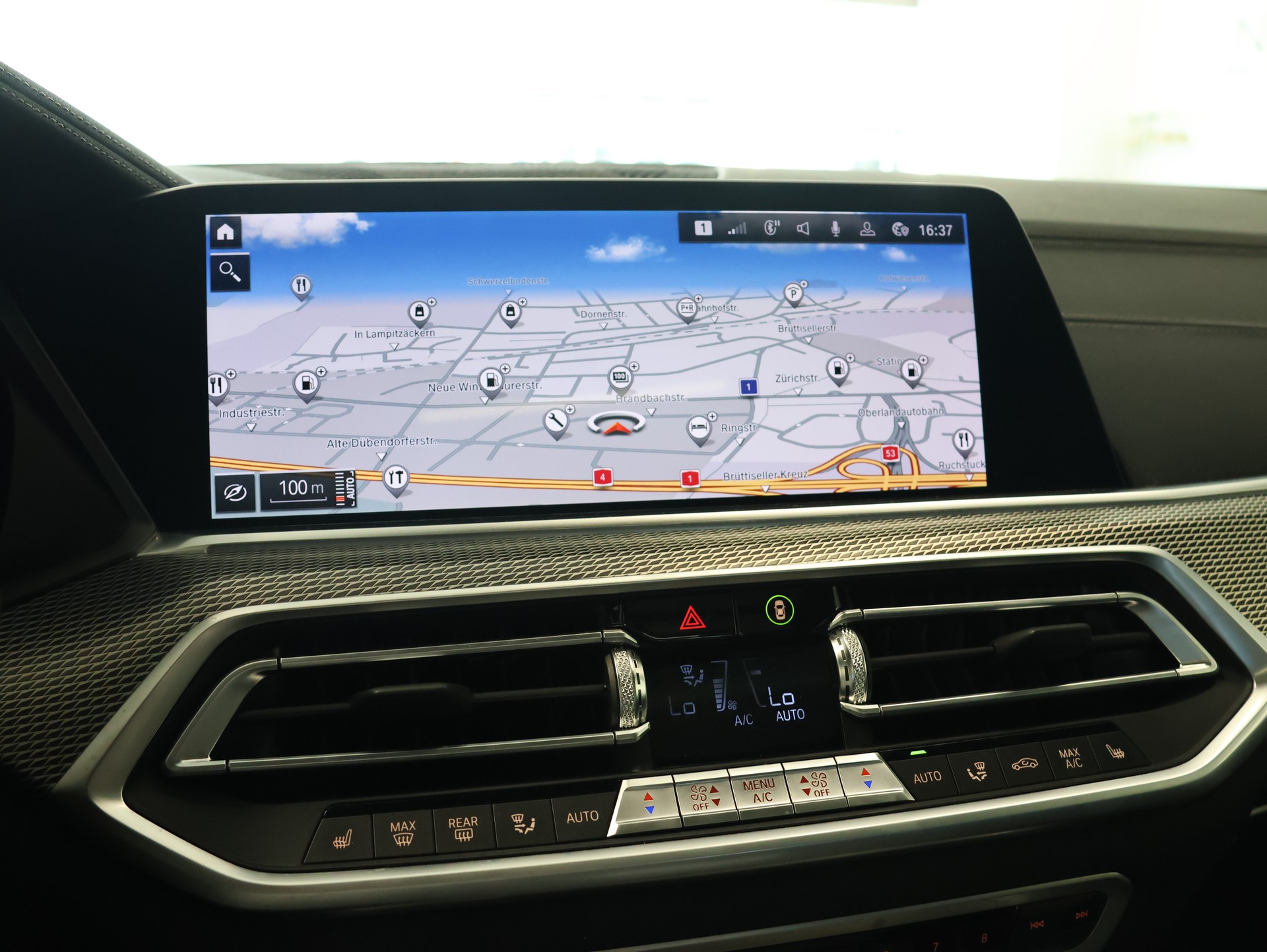 BMW X6 xDrive 30d Steptronic *Panoramadach* *360 Kamera* *Harman Kardon*-image-15