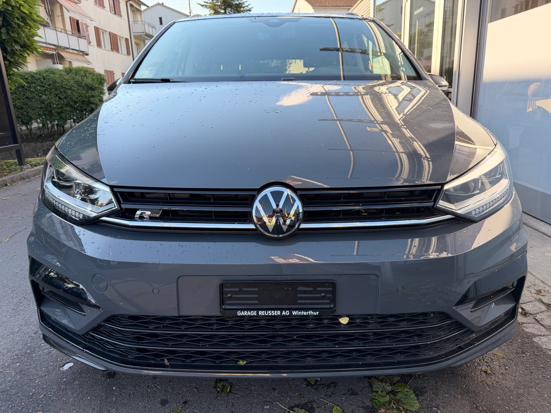VW Touran 1.5 TSI DSG HIGHLINE R-LINE *** PANORAMAGLASDACH & 7-SITZER ***-showroom-element-1