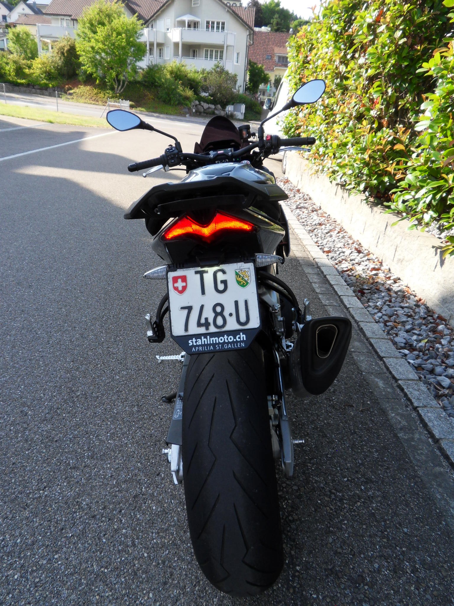 APRILIA Tuono V4 1100-image-15