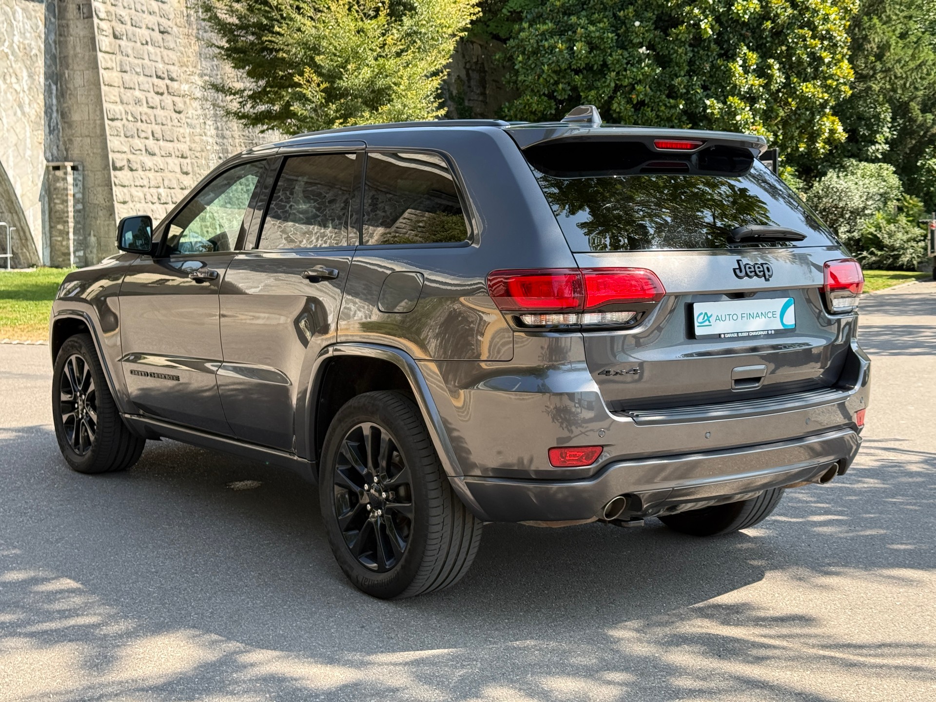 JEEP Grand Cherokee 3.0 CRD Night Eagle Automatic-image-18