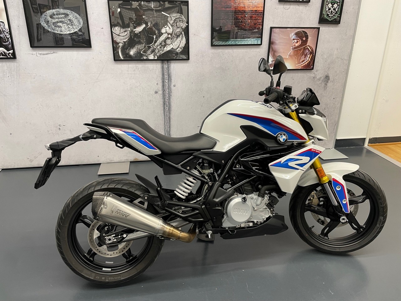 BMW G 310 R ABS-image-1