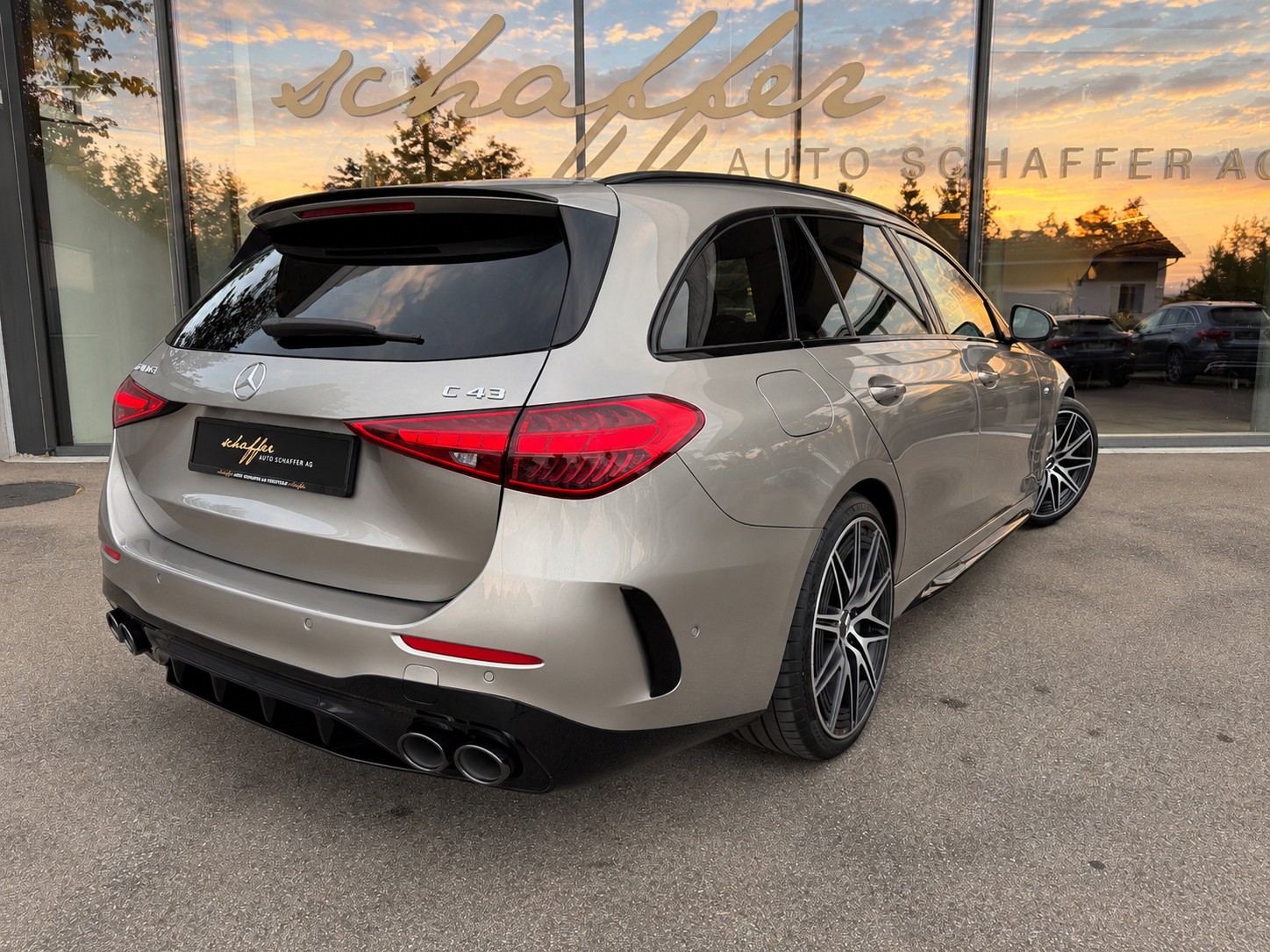 MERCEDES-BENZ C 43 T AMG 4Matic-image-8