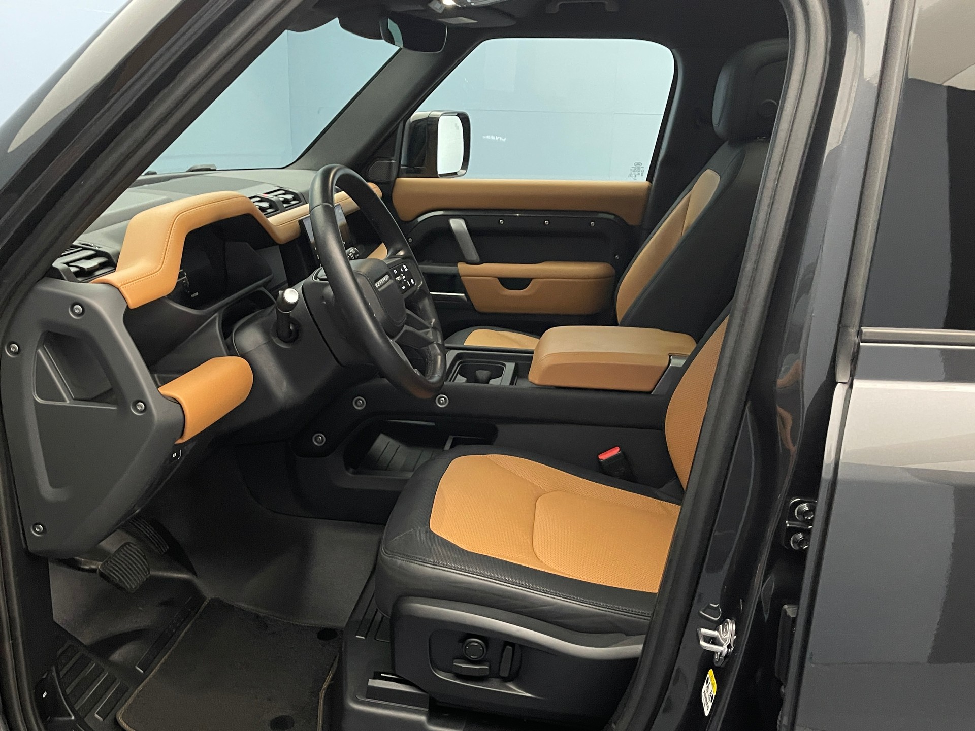 LAND ROVER Defender 110 2.0 P400e X-Dynamic HSE-image-8