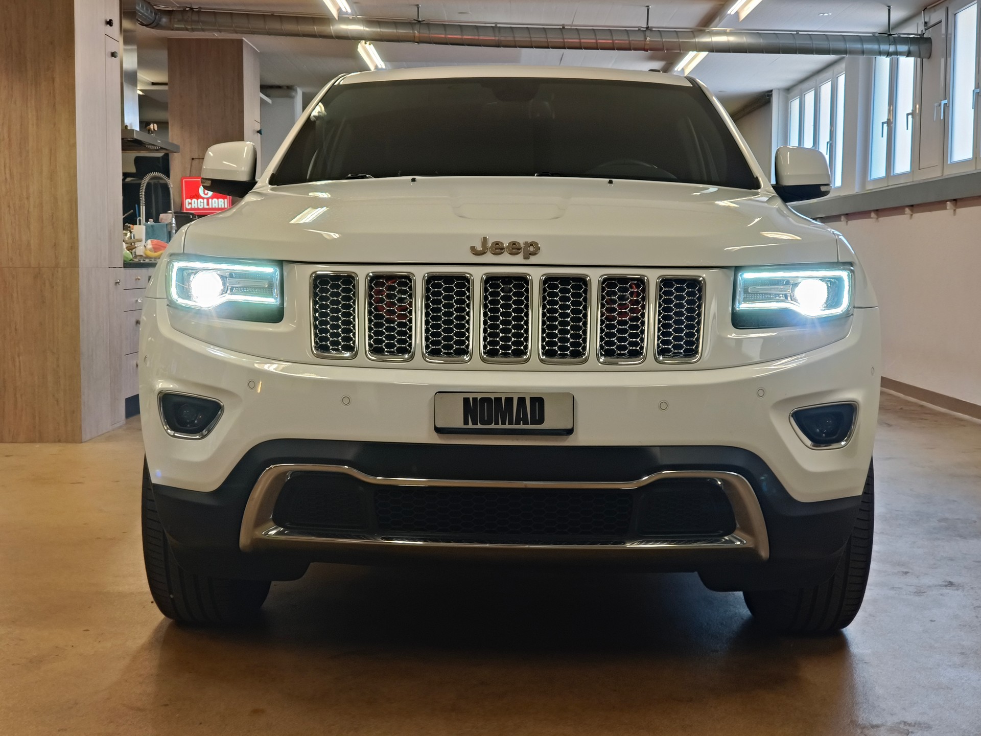 JEEP Grand Cherokee 3.0 CRD Limited Automatic-showroom-element-2