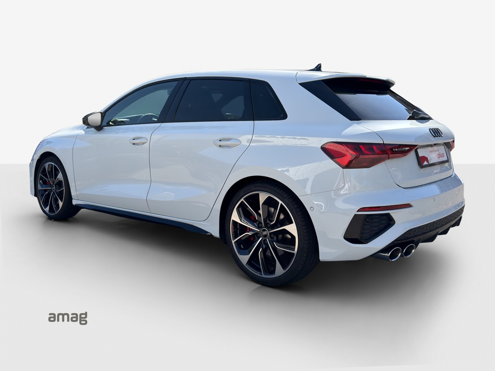 AUDI S3 Sportback 2.0 TFSI quattro S-tronic-showroom-element-2