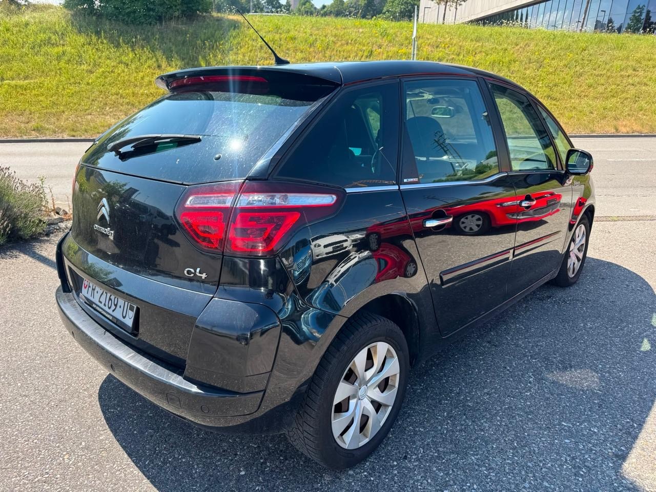 CITROEN C4 Picasso 2.0 HDI Exclusive Automatic-showroom-element-2