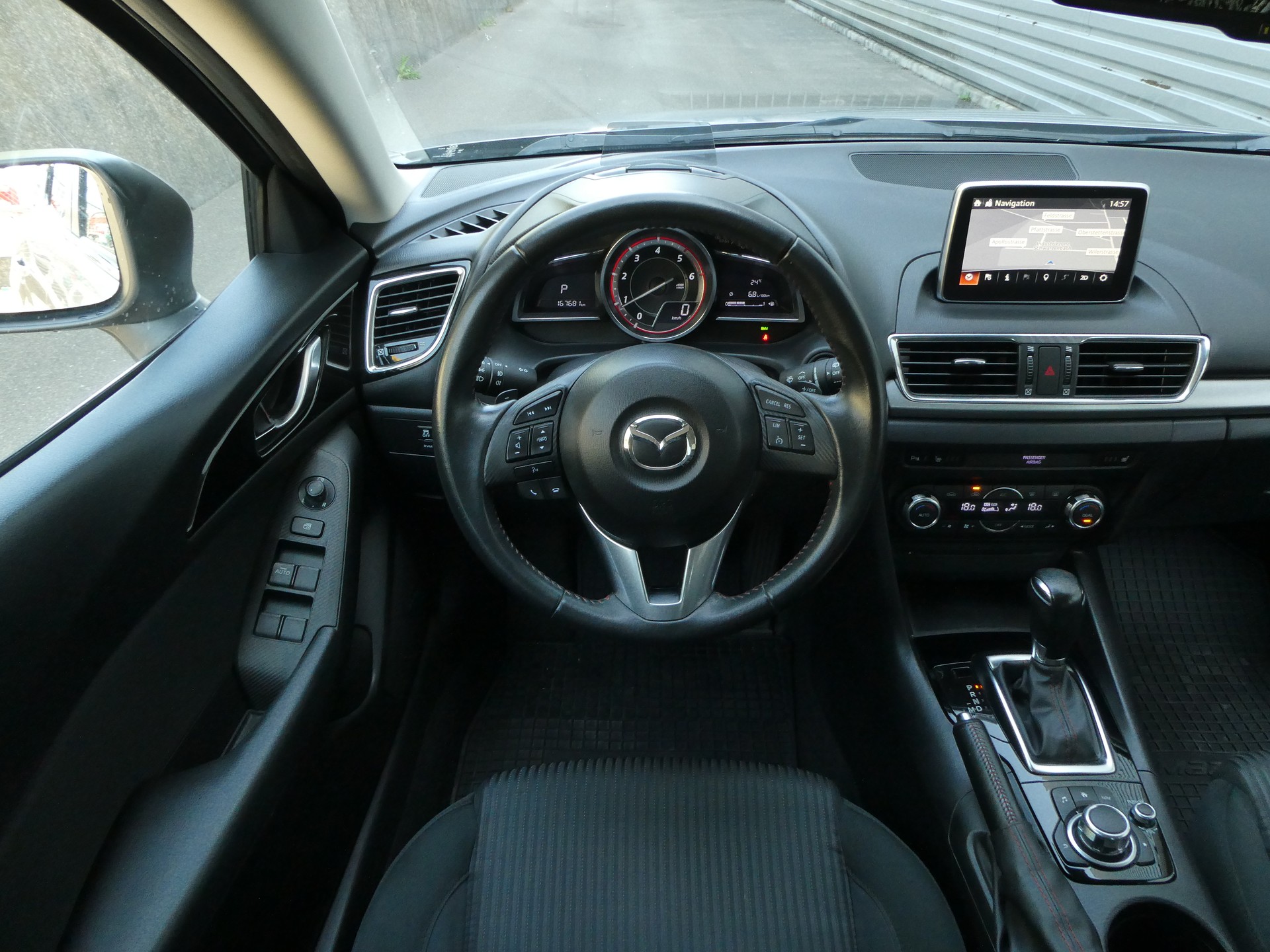MAZDA 3 2.2 16V CD Ambition Plus Activematic-image-11