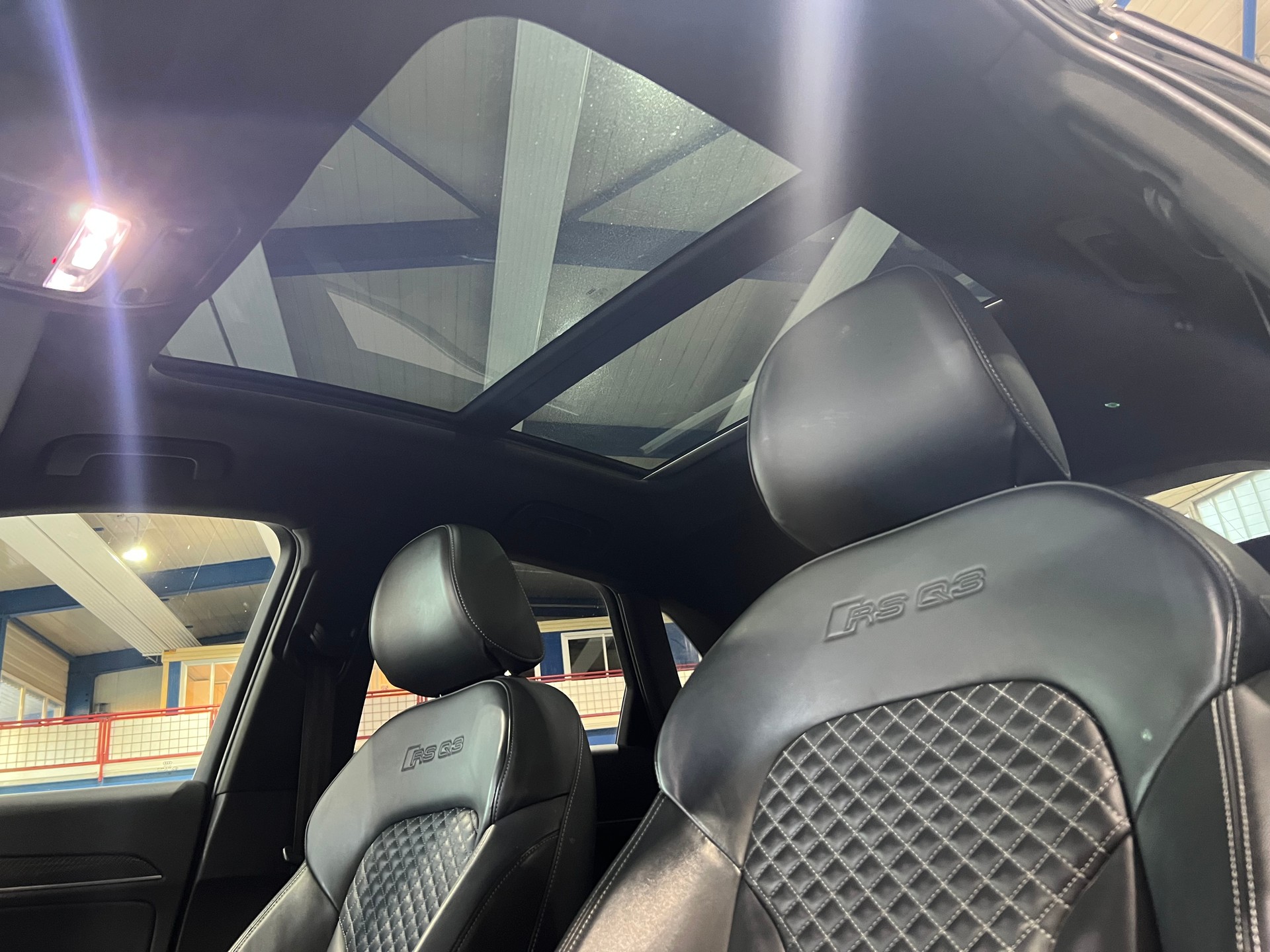 AUDI RS Q3 2.5 TFSI performance qu**S-Sportsitze,Panodach,AHK,Facelift,Frisch ab MFK**-image-10