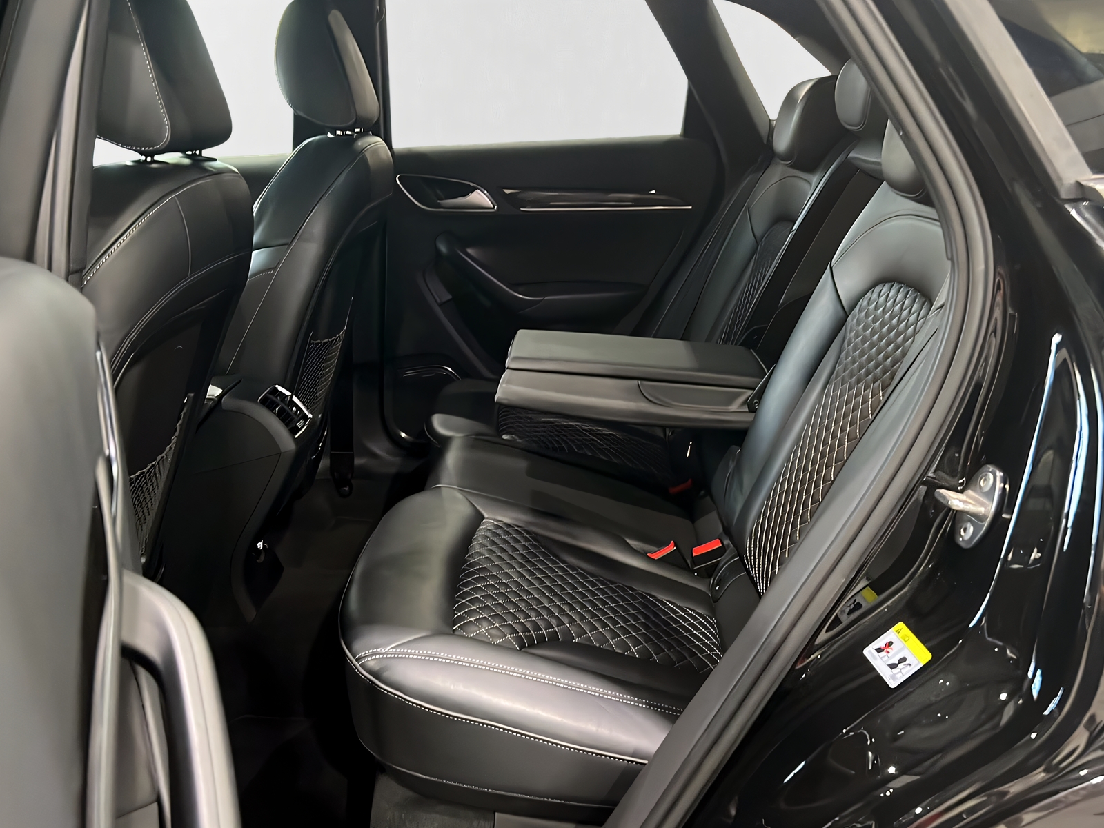 AUDI RS Q3 2.5 TFSI performance qu**S-Sportsitze,Panodach,AHK,Facelift,Frisch ab MFK**-image-8