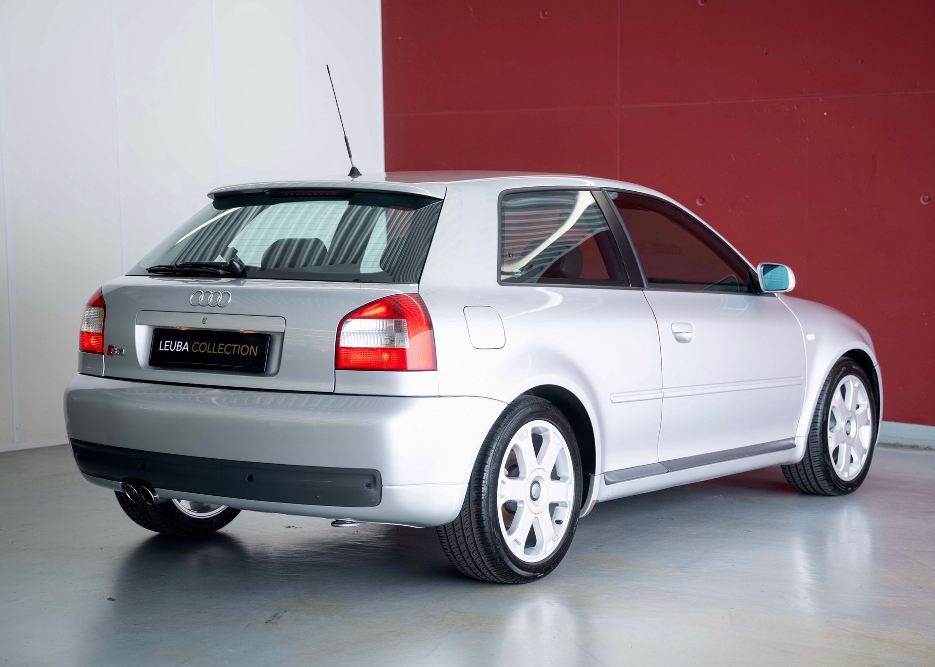 AUDI S3 quattro (2 owners, 100% original)-image-5