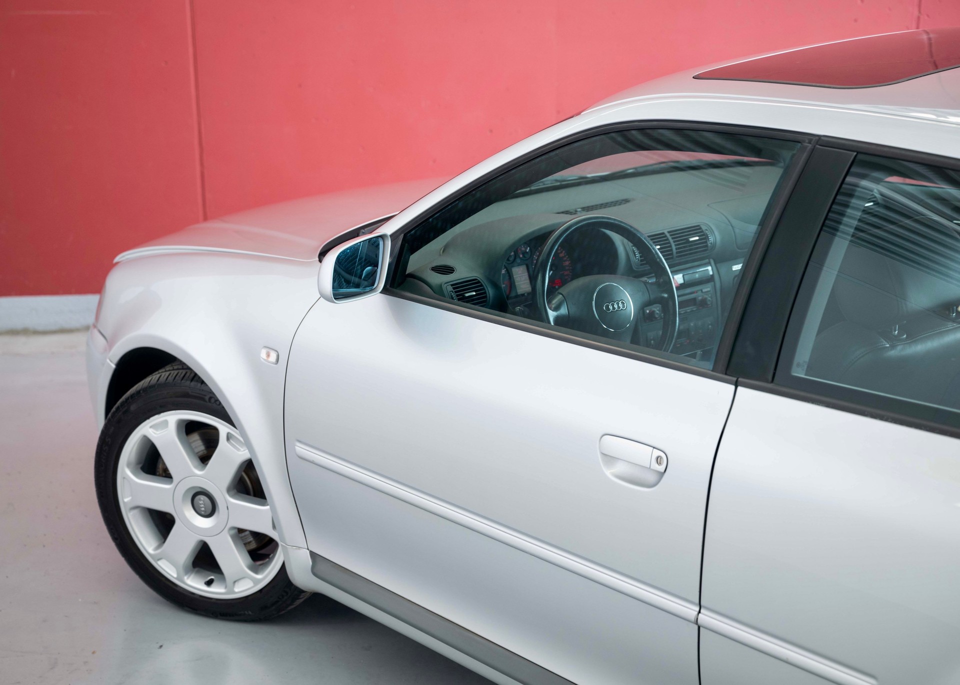 AUDI S3 quattro (2 owners, 100% original)-image-11