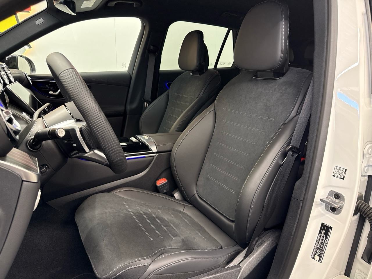MERCEDES-BENZ GLC 300 de 4Matic AMG-image-4