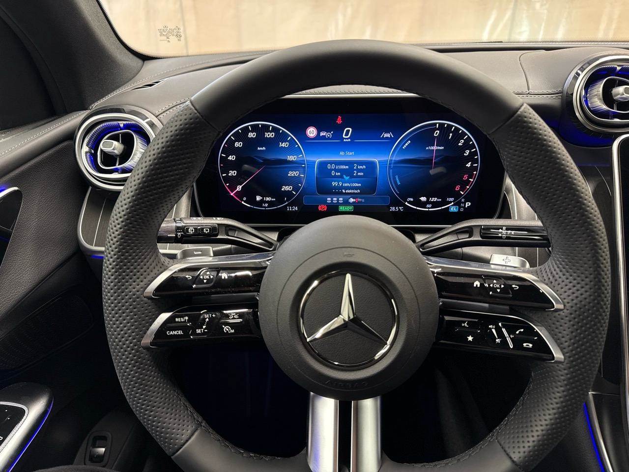 MERCEDES-BENZ GLC 300 de 4Matic AMG-image-10