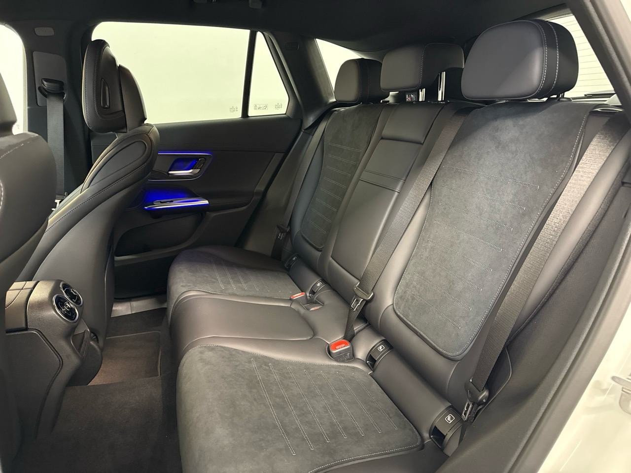 MERCEDES-BENZ GLC 300 de 4Matic AMG-image-6