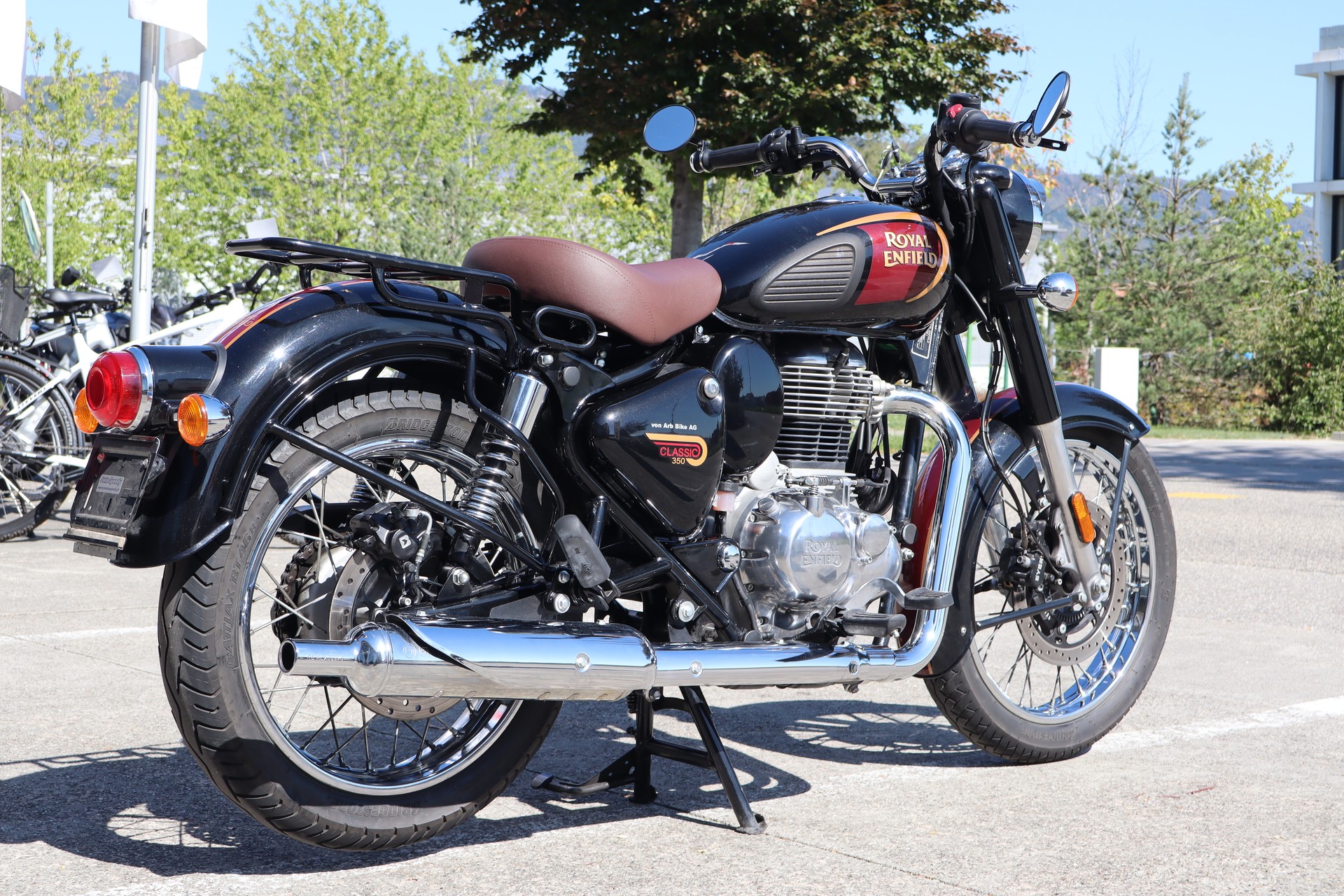 ROYAL ENFIELD Classic 350 ABS-image-2