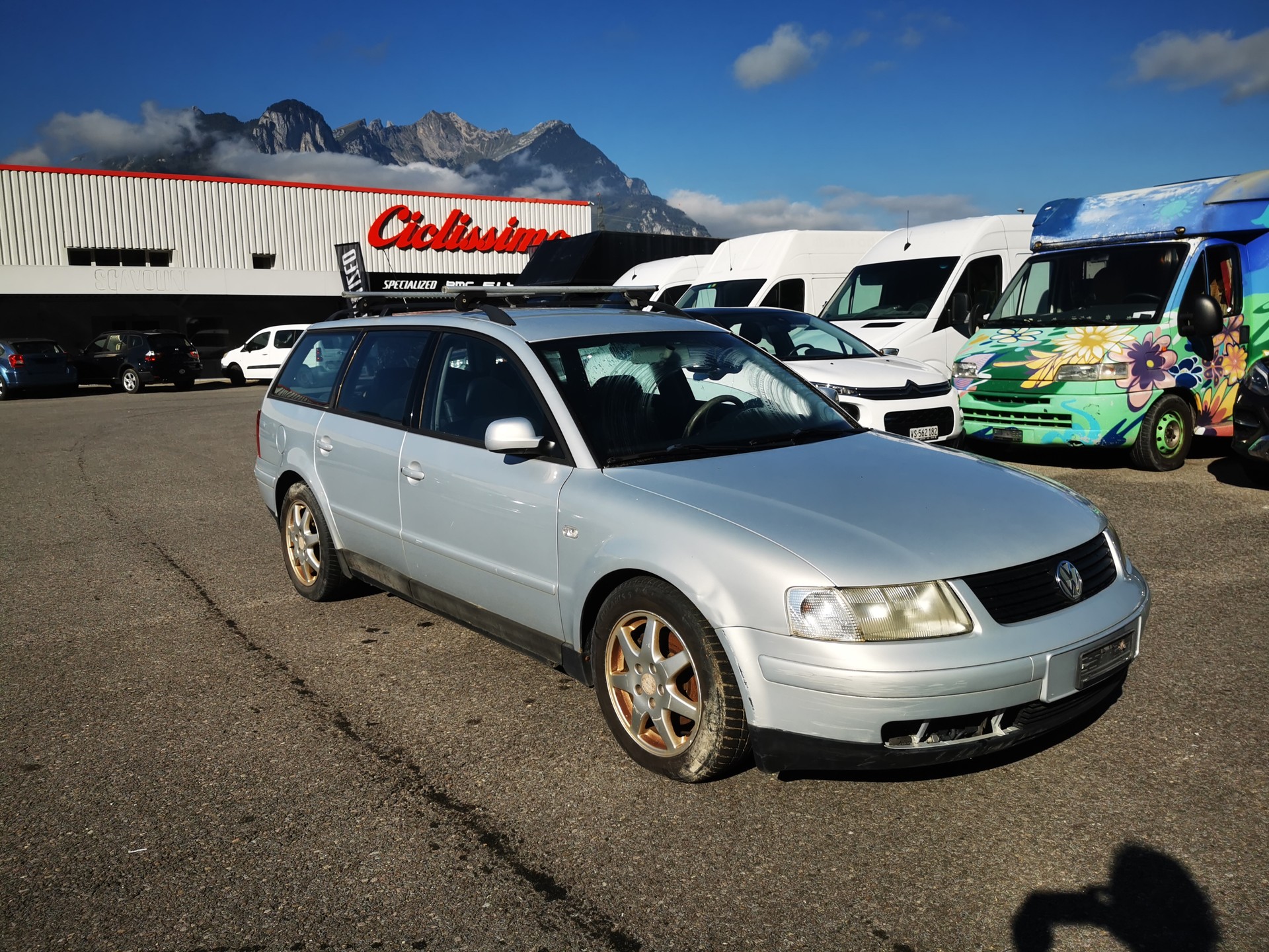 VW Passat Variant 2.8 V6 Comfortline 4Motion-image-1