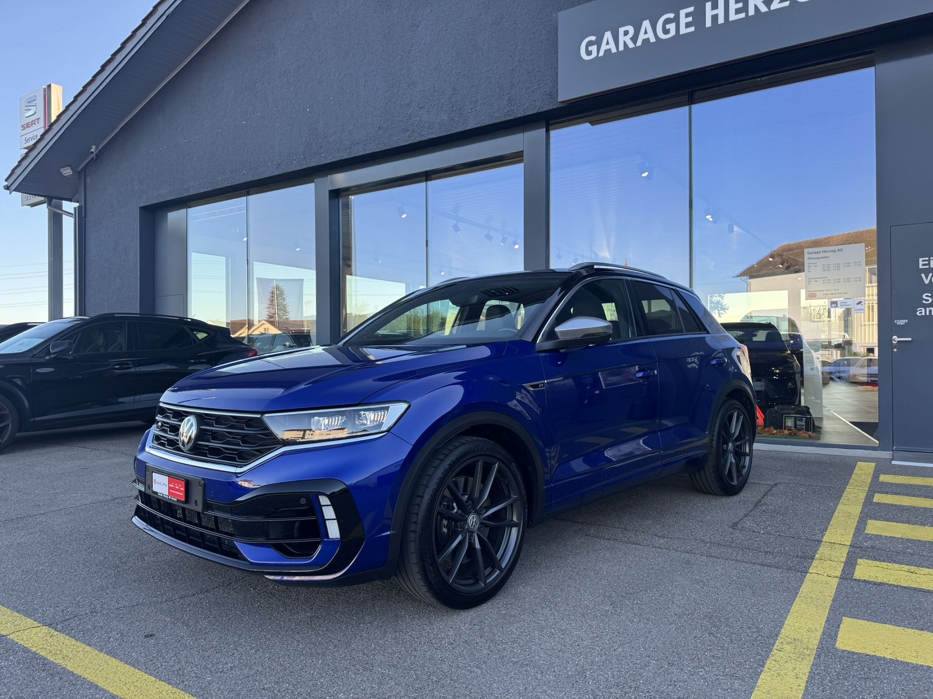 VW T-Roc 2.0 TSI R DSG 4Motion-showroom-element-1