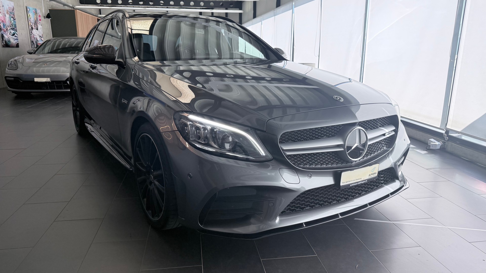 MERCEDES-BENZ C 43 AMG 4matic Kombi-showroom-element-2
