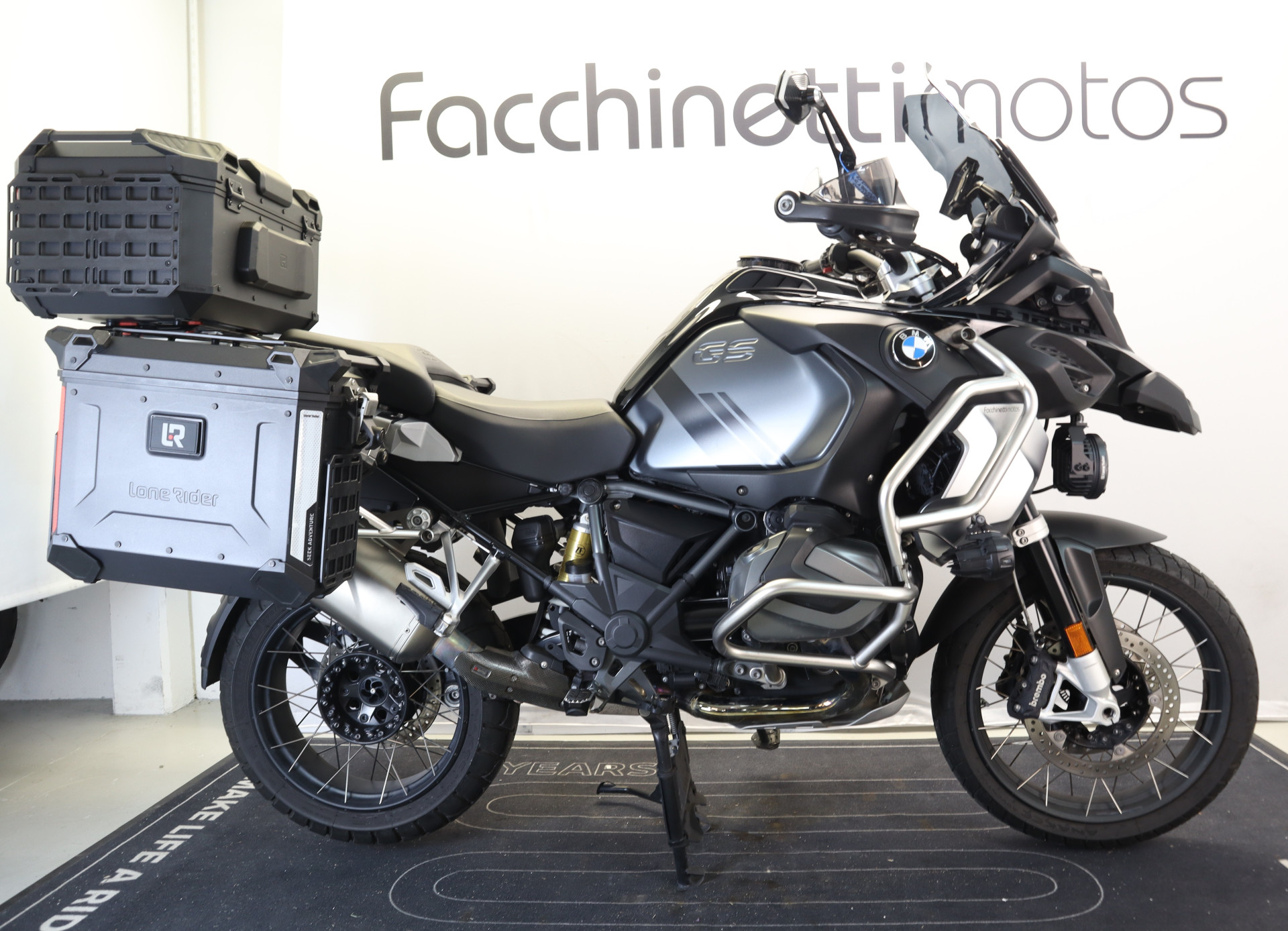 BMW R 1250 GS Adventure Triple Black-image-0